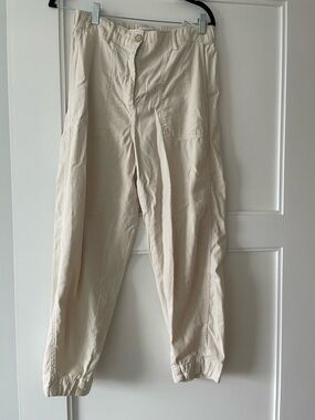 Banana Republic Light Beige Cargo Jogger Pants